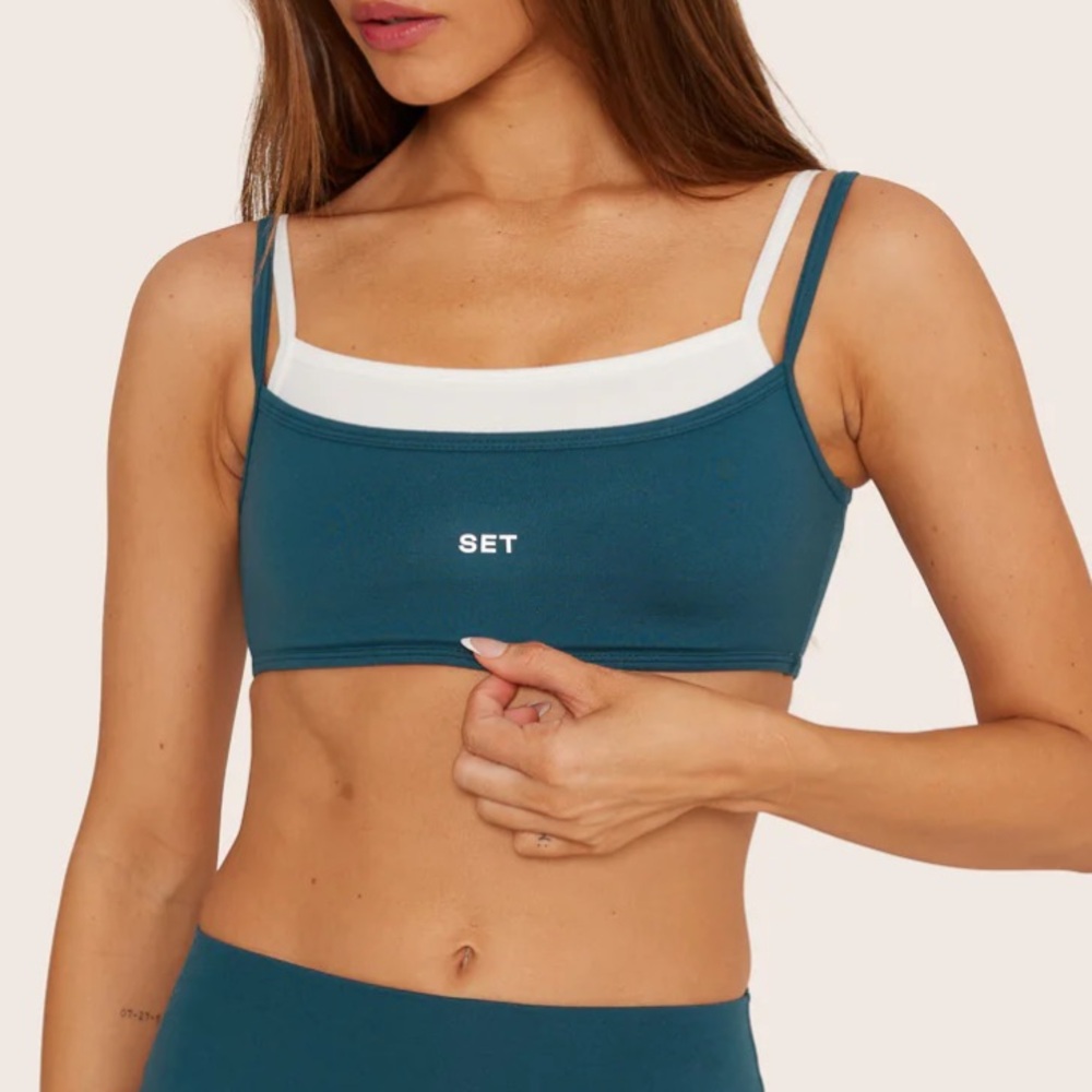 *ISO SET ACTIVE DOUBLE SCOOP BRA ANY COLOR*